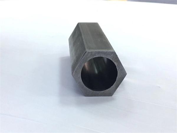 六角無縫鋼管開裂原因是什么？